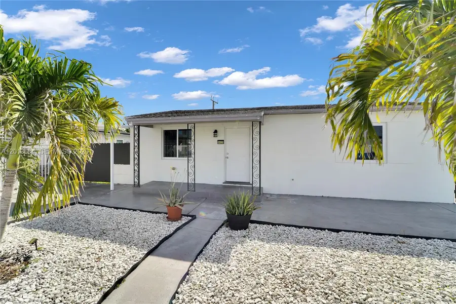 9425 NW 36th Ave, Miami, FL 33147 - #3