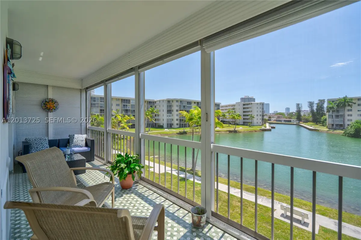 2851 Leonard Dr #J306, Aventura, FL 33160 - #1