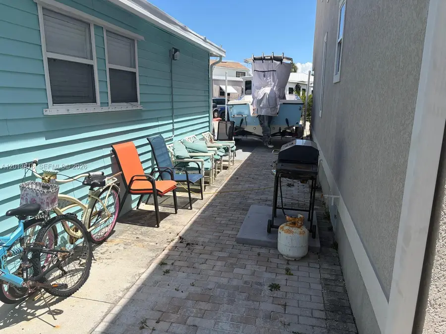 979 Nettles Blvd, Jensen Beach, FL 34957 - #3