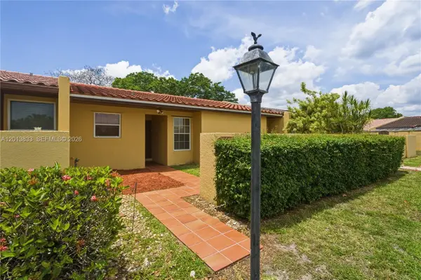 8614 SW 147th Pl, Miami, FL 33193
