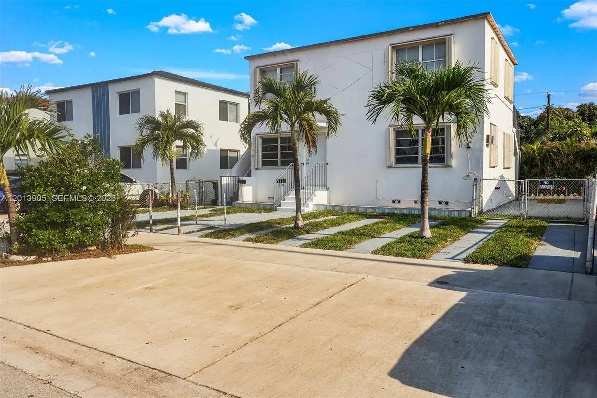 351 E 14th St, Hialeah, FL 33010 - #1