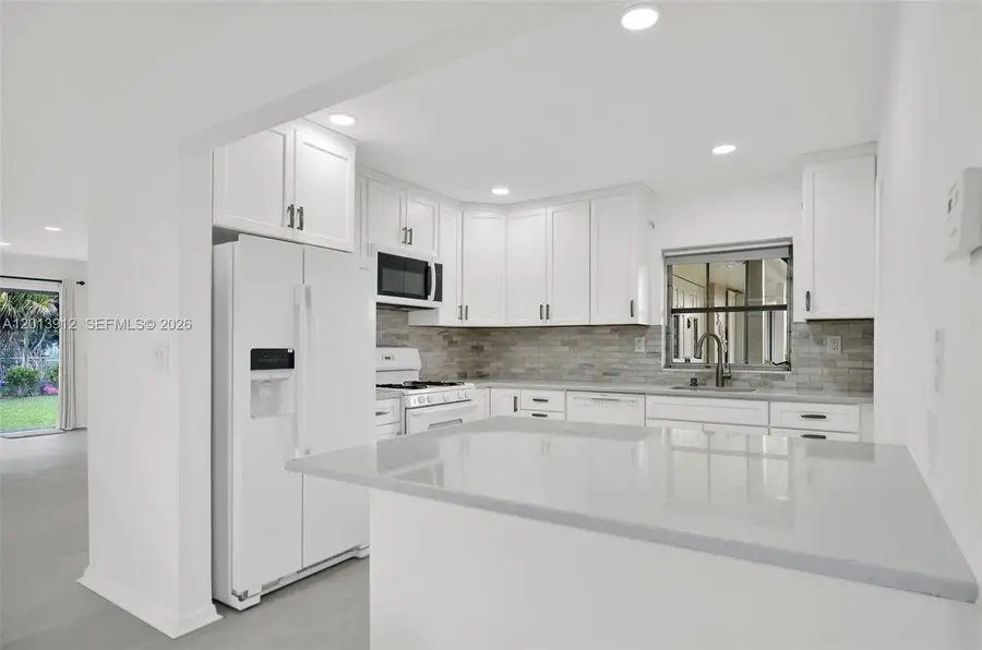 3045 SW 124th Ct, Miami, FL 33175 - #2