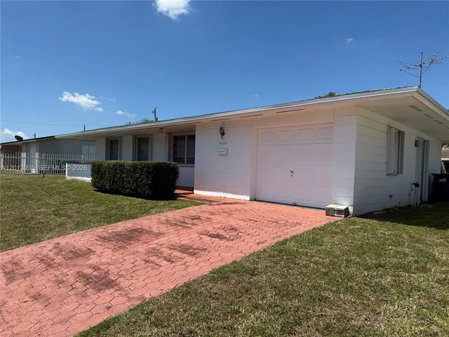 16220 SW 101st Ave, Miami, FL 33157 - #2