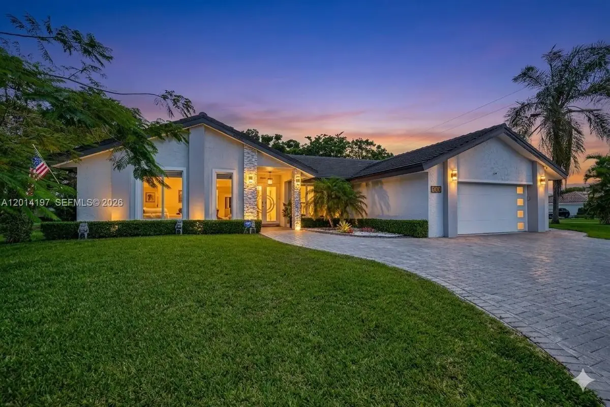 630 Deer Creek Briarwood Ln, Deerfield Beach, FL 33442 - #1