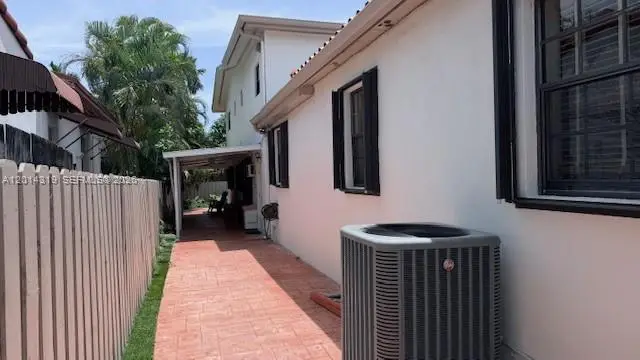 3230 SW 4th St, Miami, FL 33135 - #3