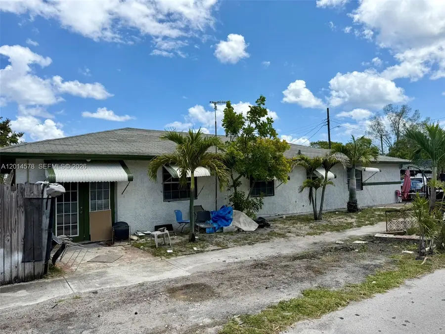 141 SW 2nd St, Deerfield Beach, FL 33441 - #2