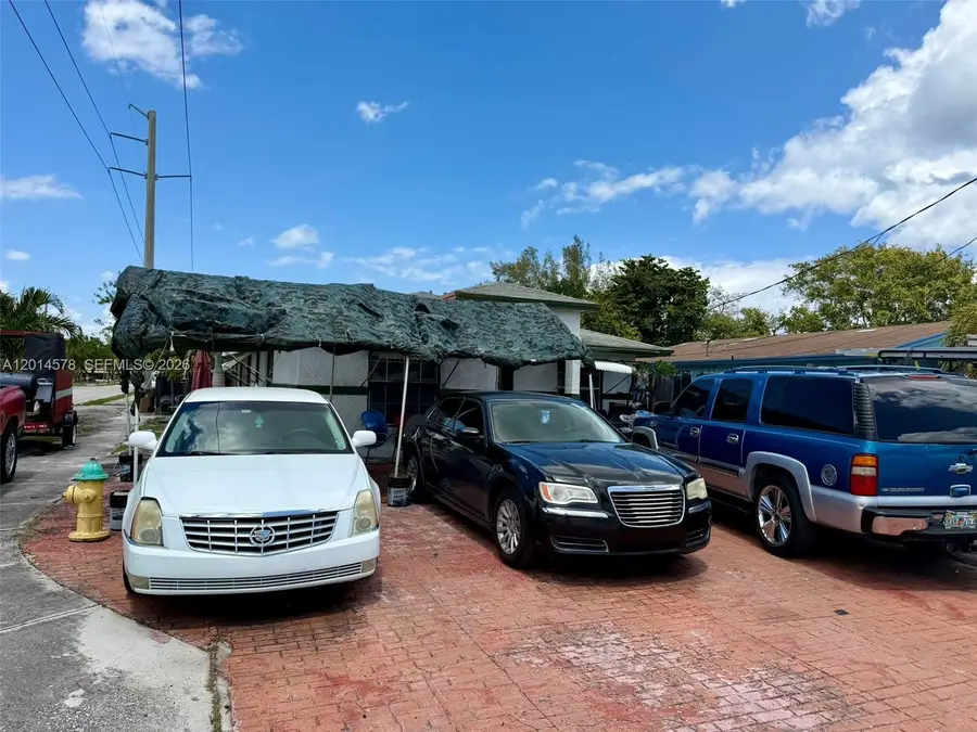 141 SW 2nd St, Deerfield Beach, FL 33441 - #3
