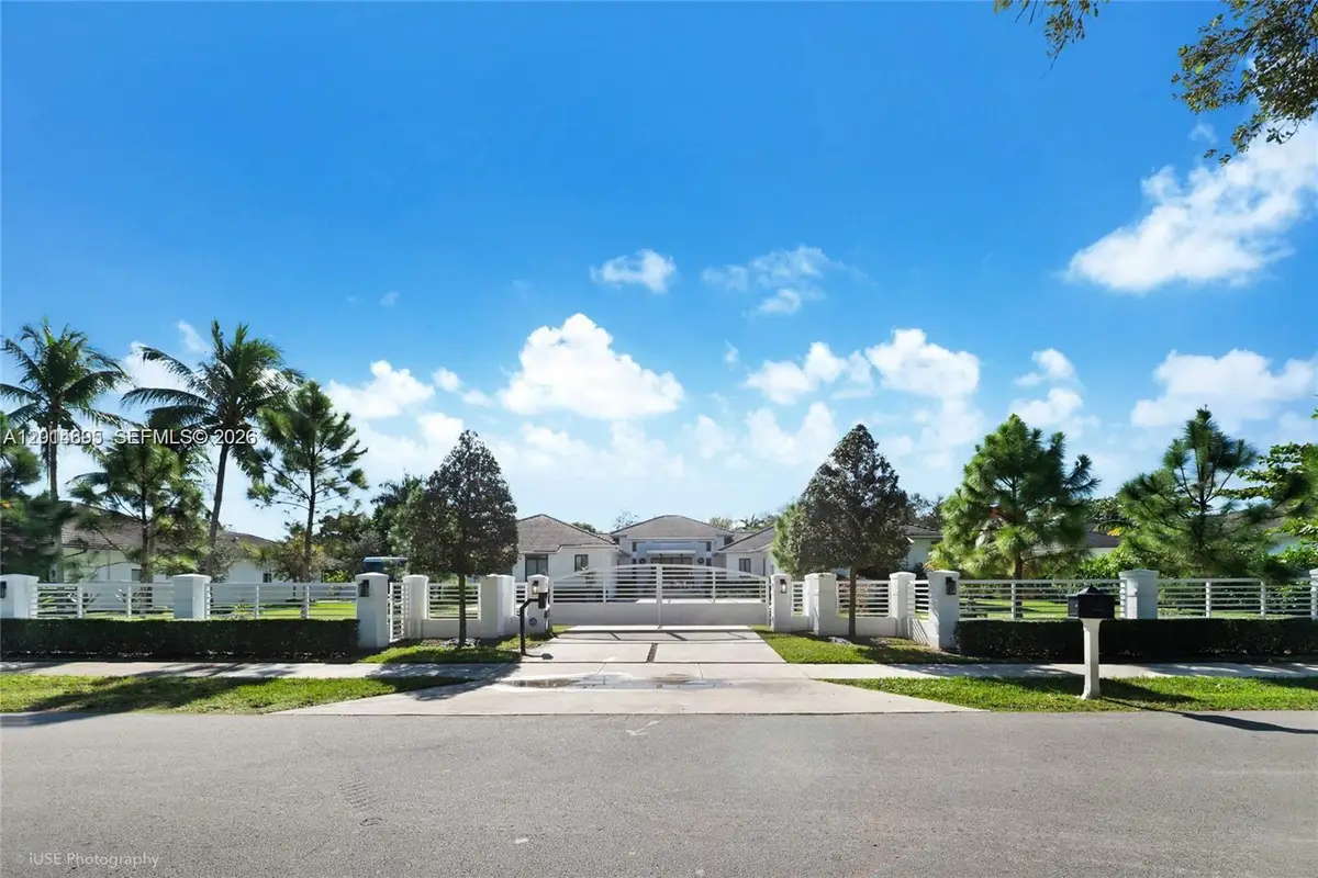 7830 SW 117th St, Pinecrest, FL 33156 - #1