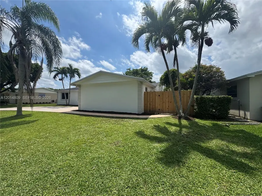 9620 Kendale Blvd, Miami, FL 33176 - #2
