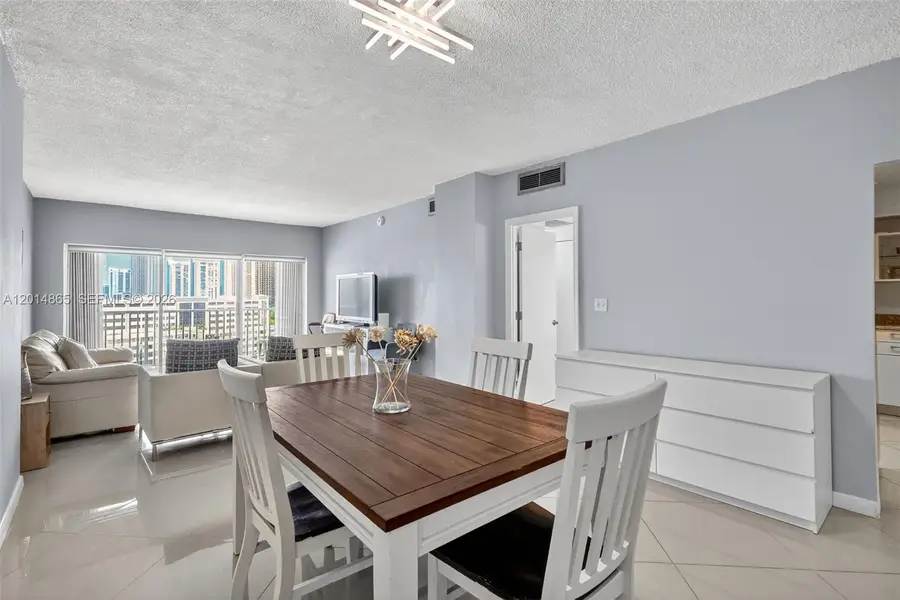 300 Bayview Dr #1009, Sunny Isles Beach, FL 33160 - #3