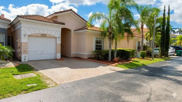 10273 SW 162nd Ct, Miami, FL 33196