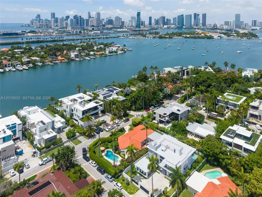 363 S Hibiscus Dr, Miami Beach, FL 33139 - #3