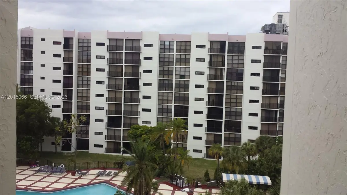 16909 N Bay Rd #914, Sunny Isles Beach, FL 33160 - #1