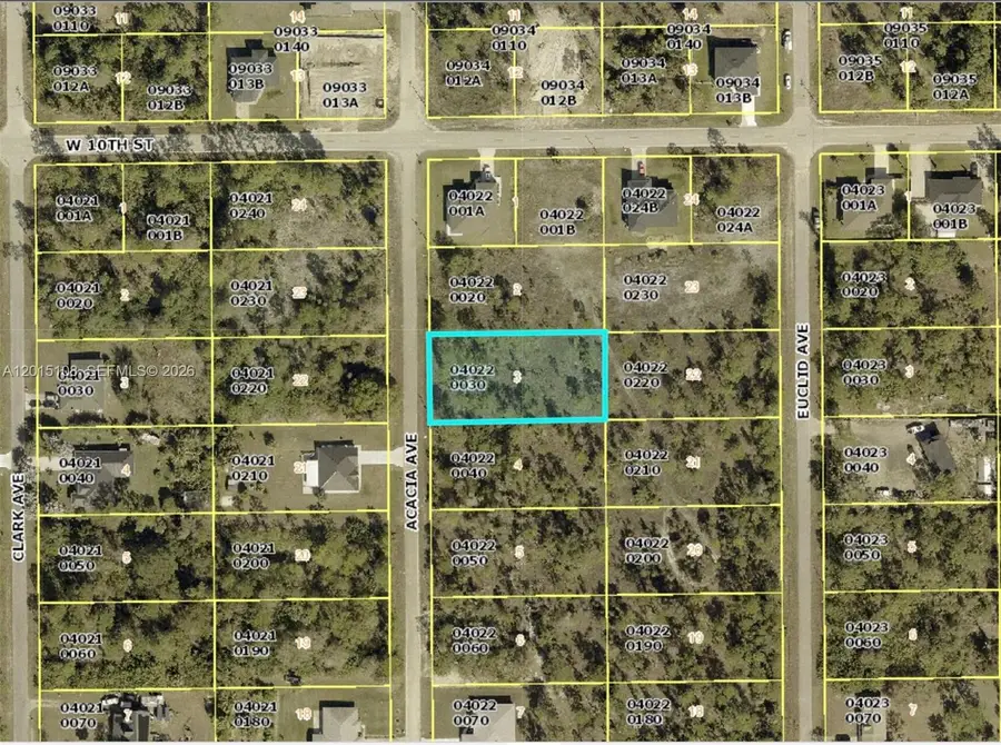 918 Acacia Ave, Lehigh Acres, FL 33972 - #2