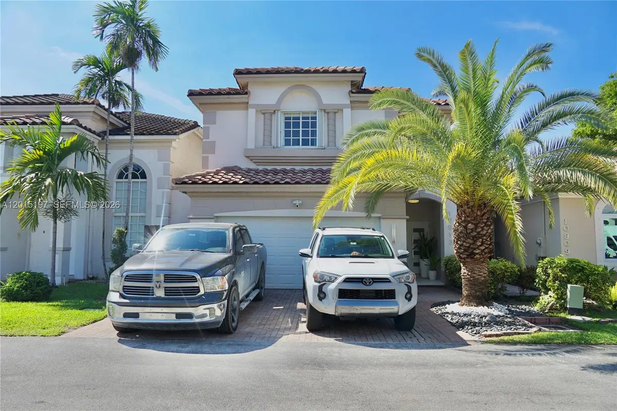 10913 NW 67th St, Doral, FL 33178 - #1