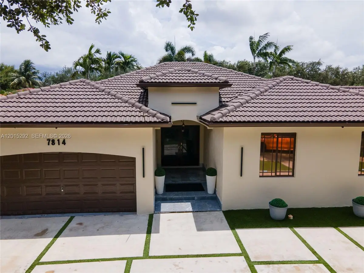 7814 NW 165th St, Miami Lakes, FL 33016 - #1