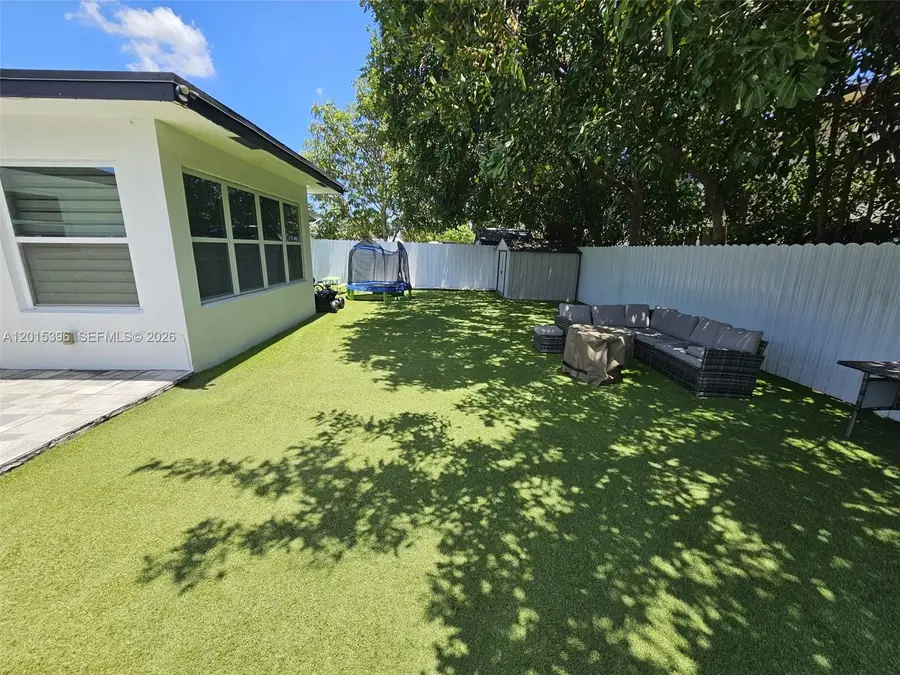 7860 NW 10th St, Pembroke Pines, FL 33024 - #3