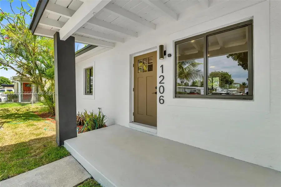 1206 NW 11th St, Fort Lauderdale, FL 33311 - #2