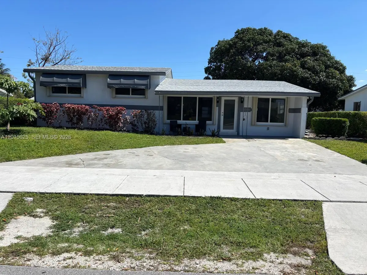 2780 NW 25th St, Fort Lauderdale, FL 33311 - #1