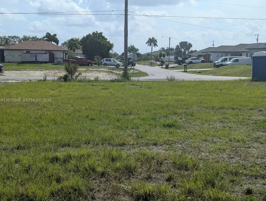 1402 NE 14 Ave, Cape Coral, FL 33909 - #3