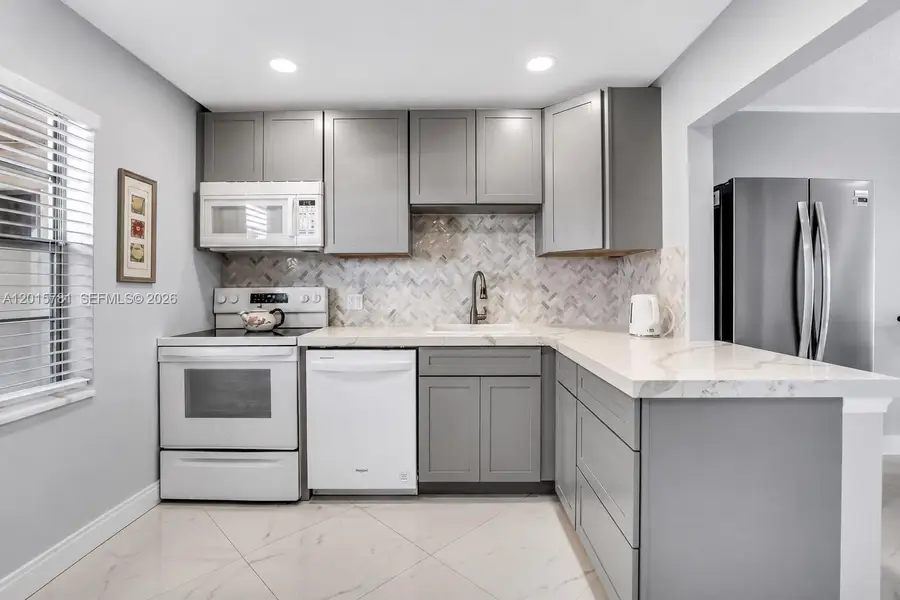 1020 Country Club Dr #405, Margate, FL 33063 - #3