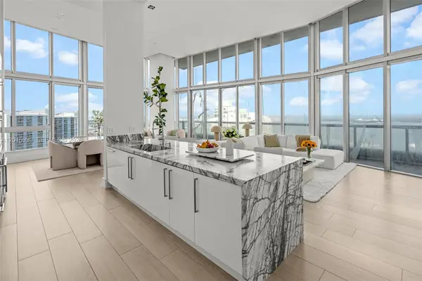 465 Brickell Ave #4101, Miami, FL 33131