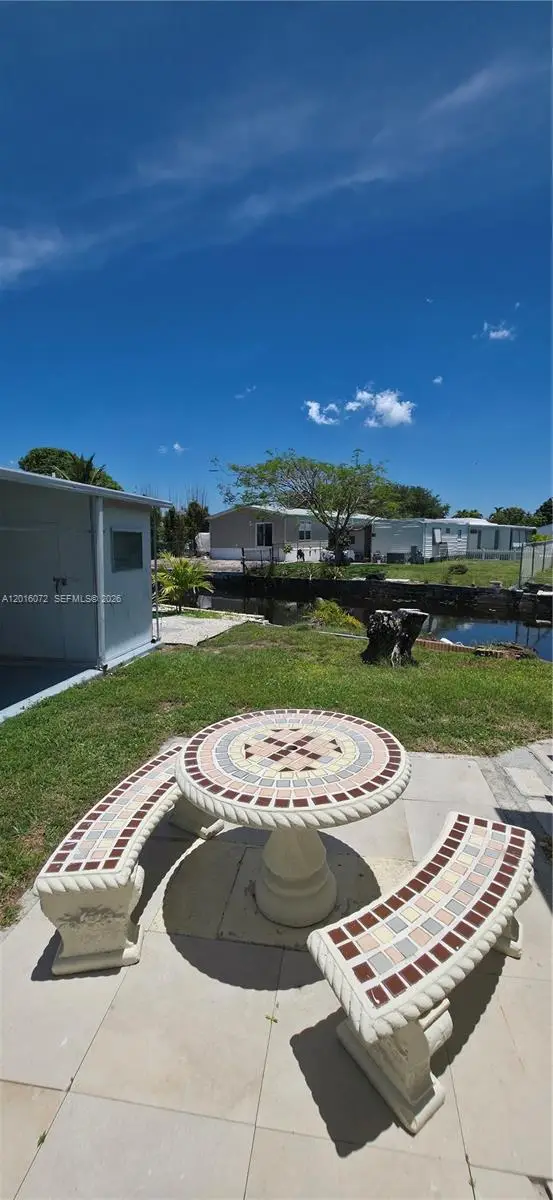 1730 SW 85th Ave, Davie, FL 33324