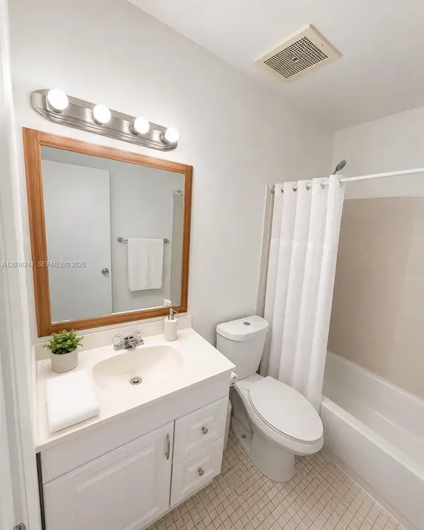 18051 NW 68th Ave #K201, Hialeah, FL 33015