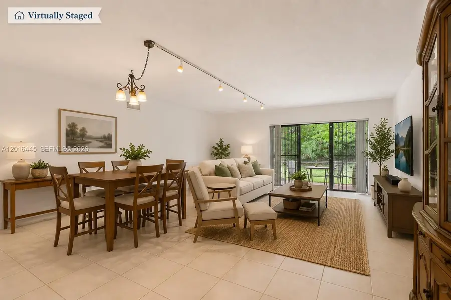 425 W Park Dr #10, Miami, FL 33172 - #3