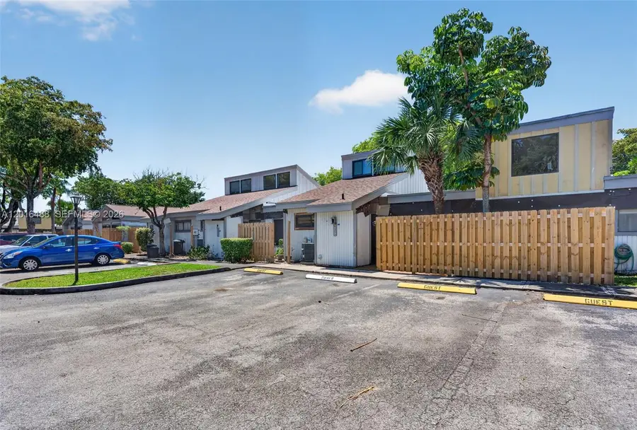 1717 NW 73rd Ave #33, Plantation, FL 33313 - #2