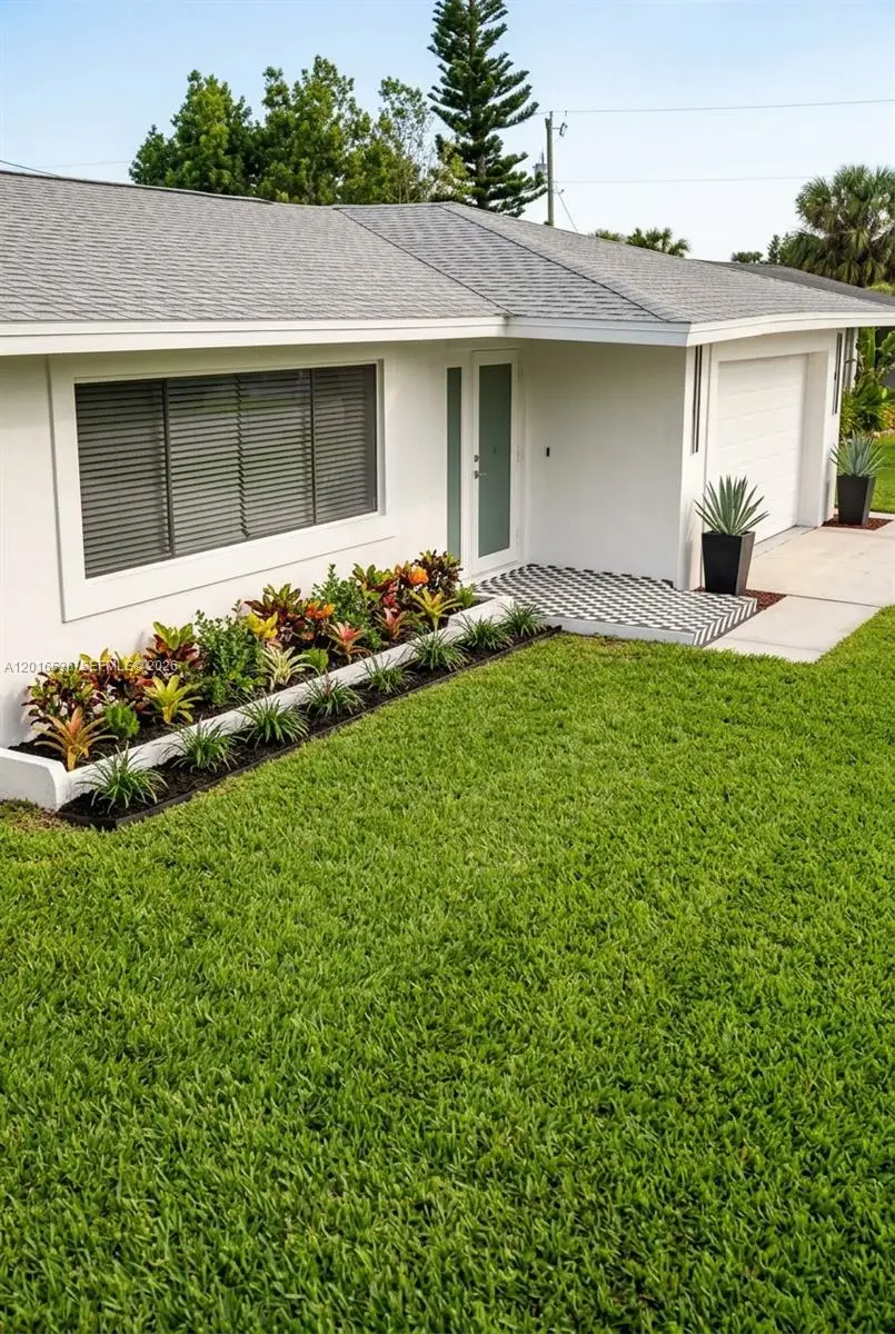1212 SE 43rd Terrace, Cape Coral, FL 33904 - #2