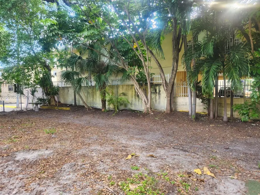 2470 NW 14th St, Miami, FL 33125 - #3