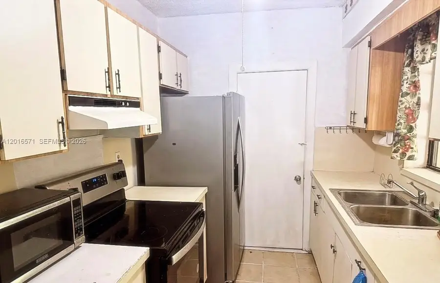 50 E 44th St, Hialeah, FL 33013 - #2