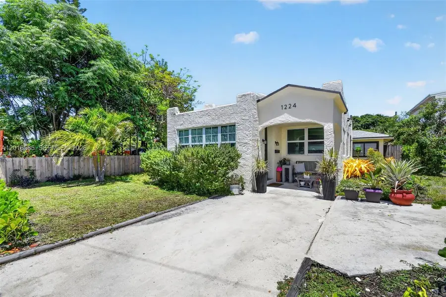 1224 N K St, Lake Worth, FL 33460 - #2