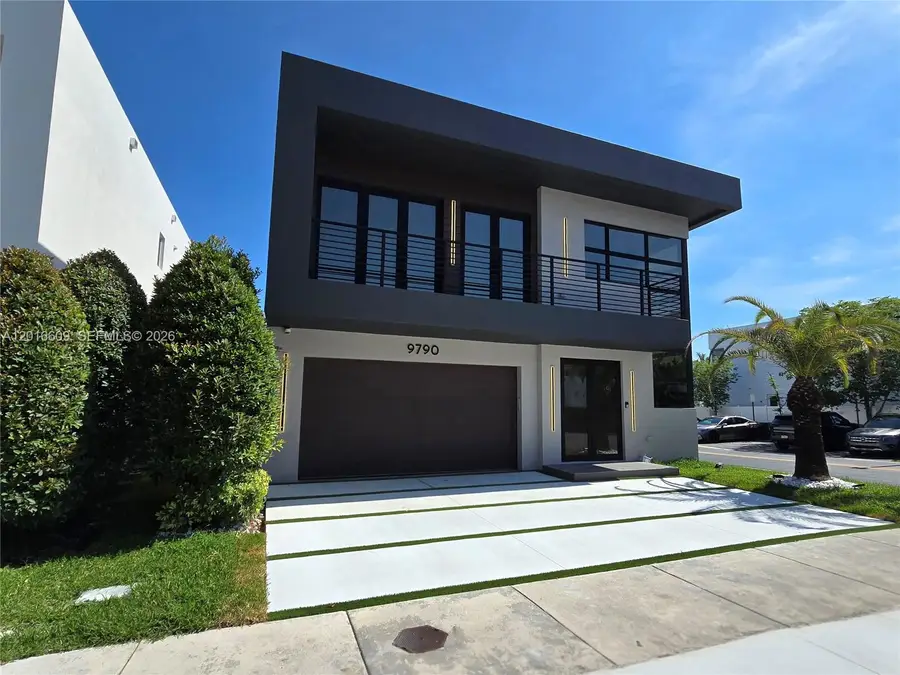 9790 NW 75th St, Doral, FL 33178 - #2
