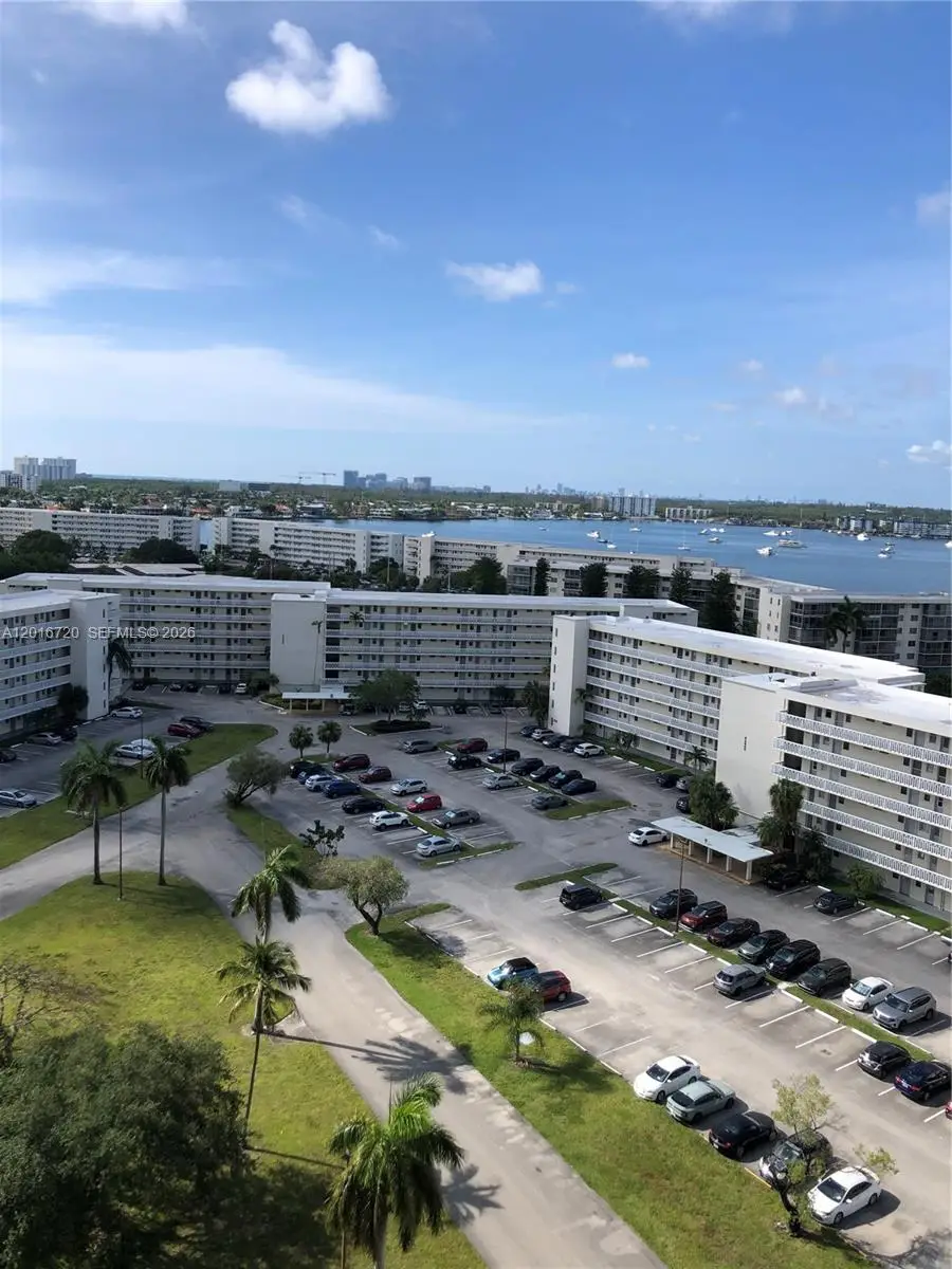 18011 Biscayne Blvd #1405, Aventura, FL 33160 - #3