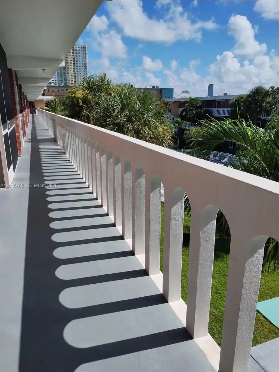 201 NE 14th Ave #10C, Hallandale Beach, FL 33009 - #3