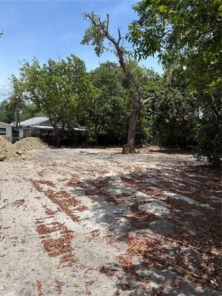 301 NE 58th St, Miami, FL 33137 - #1