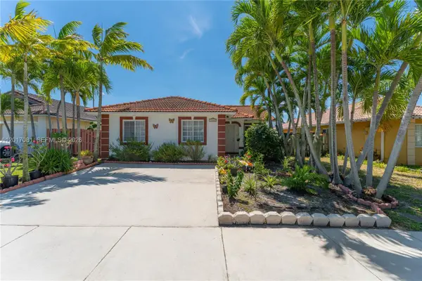 18300 SW 143rd Ct, Miami, FL 33177