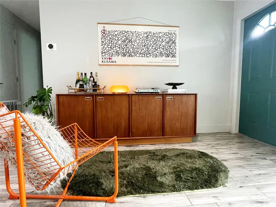 1059 Washington St, Hollywood, FL 33019 - #2