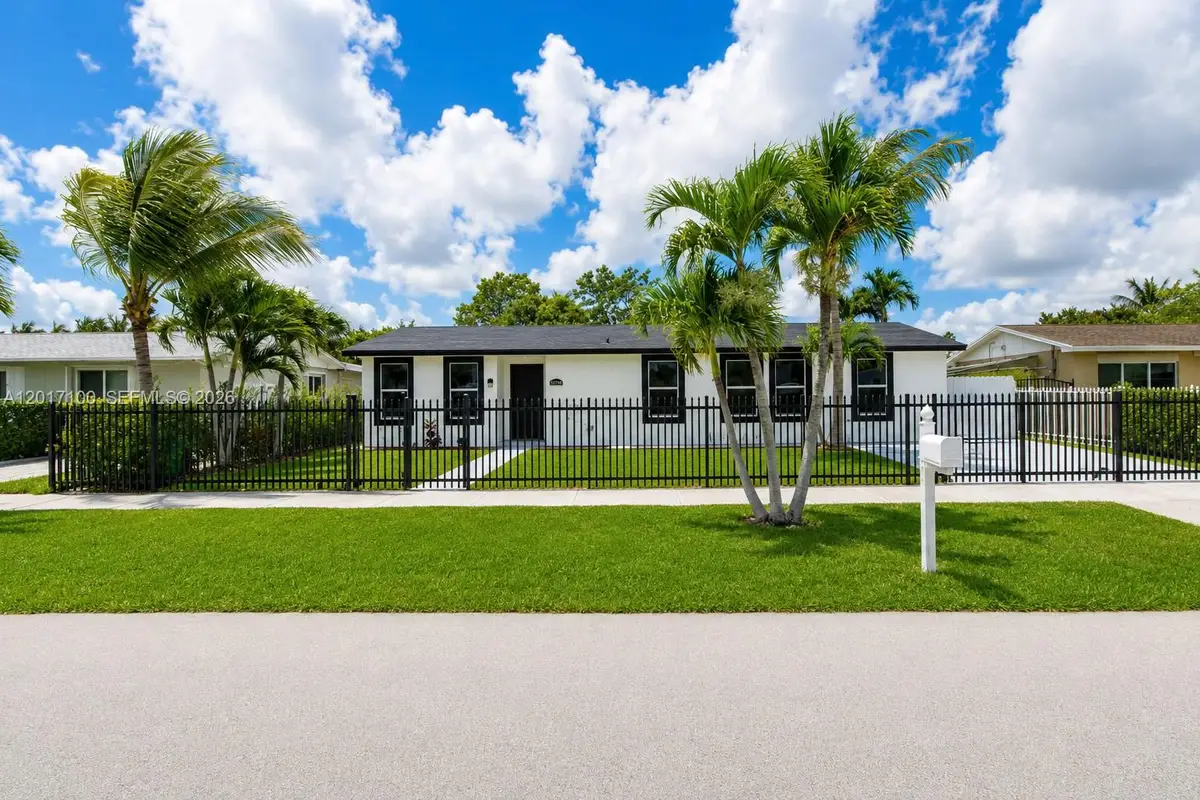 19050 SW 125th Ave, Miami, FL 33177 - #1