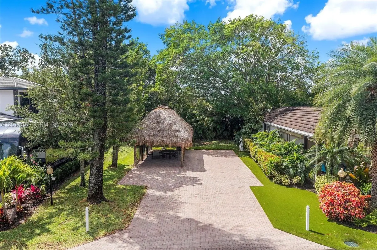 22 S Cortez Dr, Margate, FL 33068 - #1