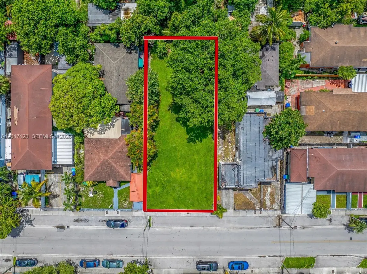 1376 NW 32nd St, Miami, FL 33142 - #1