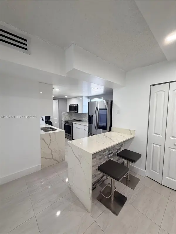 13850 SW 62nd St #303, Miami, FL 33183