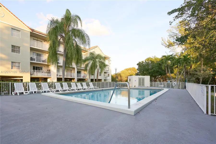8240 SW 210th St #207, Cutler Bay, FL 33189 - #2