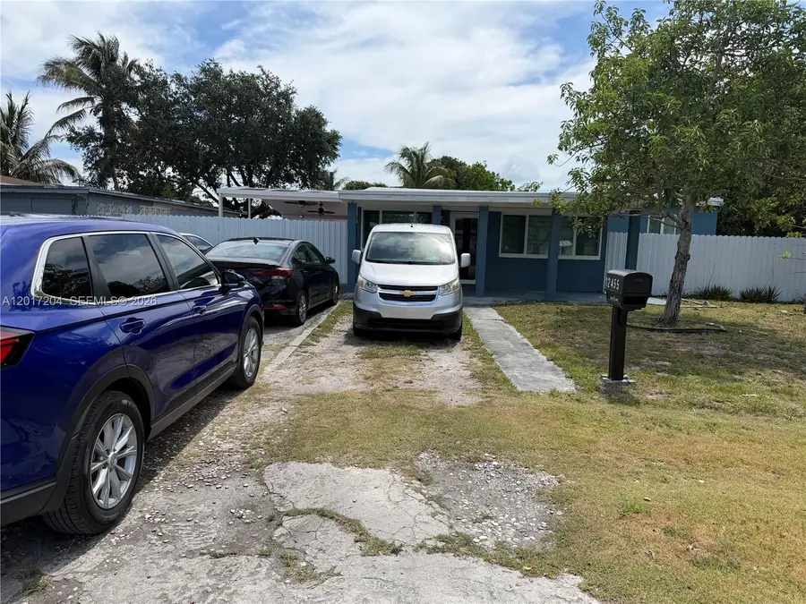 12455 W Randall Park Dr, Miami, FL 33167 - #2