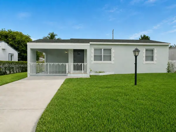 831 El Prado, West Palm Beach, FL 33405