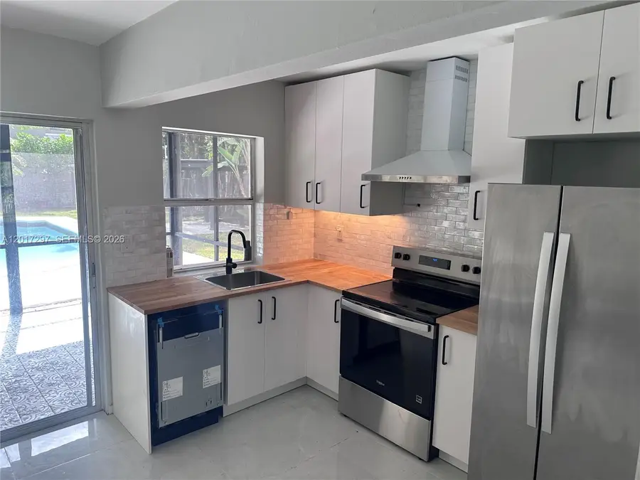 200 SE 19th St, Fort Lauderdale, FL 33316 - #3