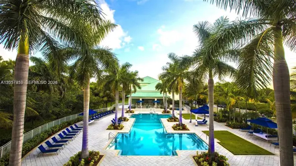 5300 NW 87th Ave #1302, Doral, FL 33178