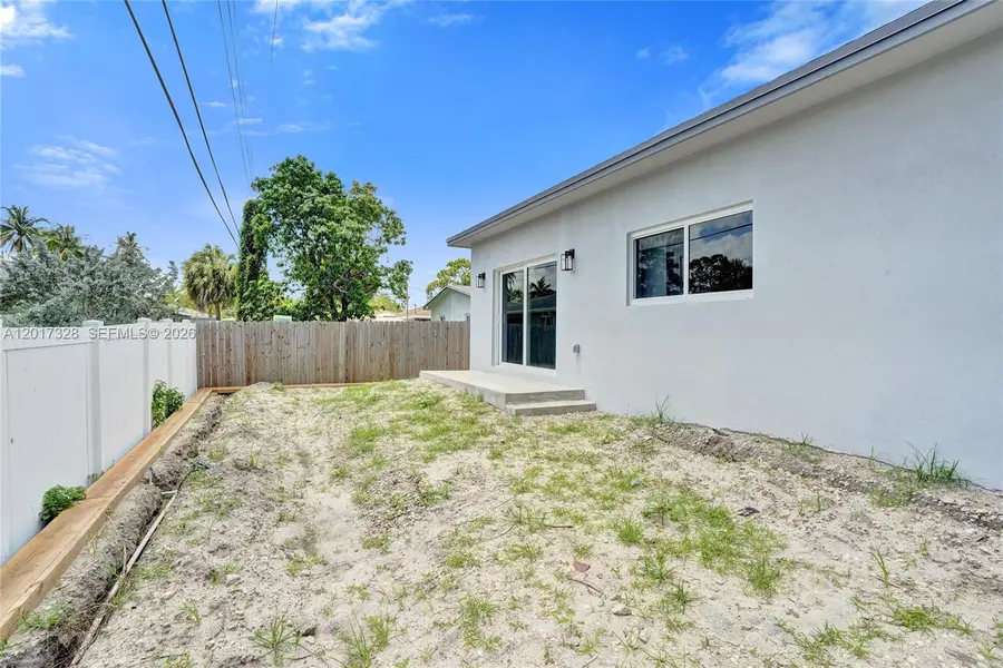 2536 NW 9th Ct, Fort Lauderdale, FL 33311 - #3
